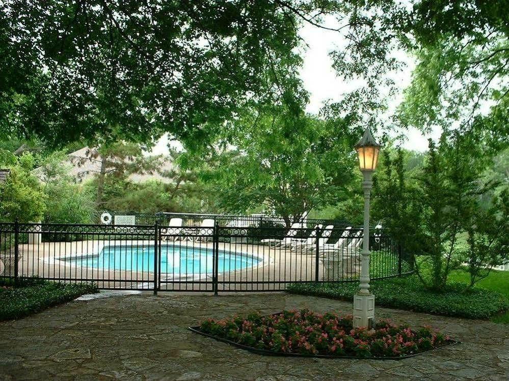 Inn On The River Glen Rose Exterior photo